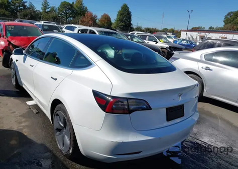 2020 Tesla Model 3 Standard Range Plus Rear-Wheel Drive/Standard Range Rear-Wheel Drive z USA, uszkodzony, nr VIN 5YJ3E1EA4LF645407